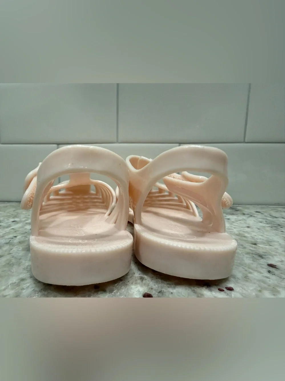3/15* Kids Jelly Sandals in Pale Pink Size 9